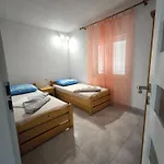 شقة Juric